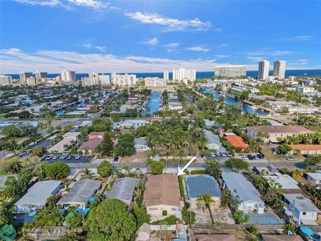 Foto del edificio - 219 NE 25th Ave