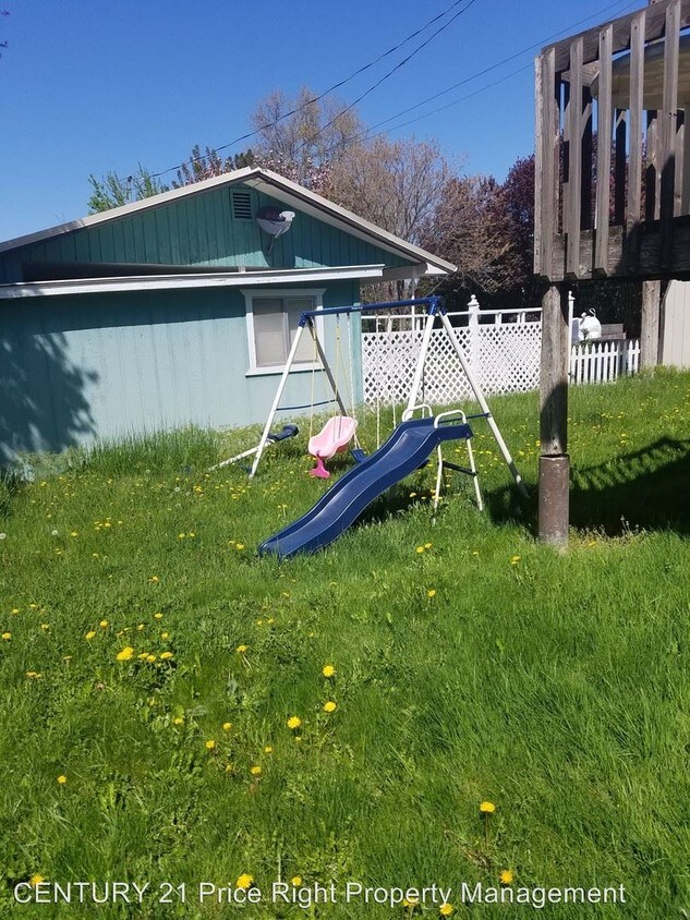 Foto principal - 1207 Cedar Ave