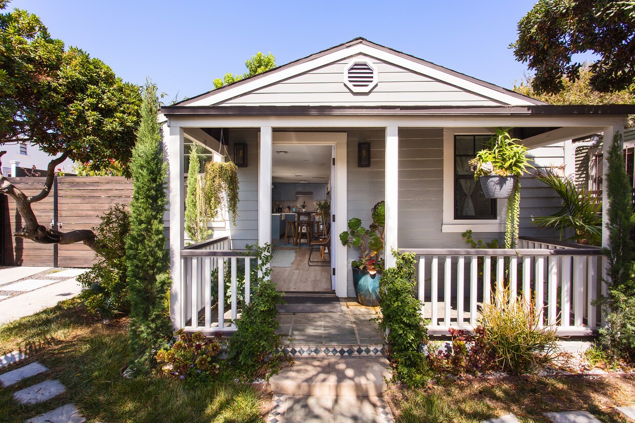 1014 Oakwood Ave, Los Angeles, CA 90291 House Rental in Los Angeles, CA