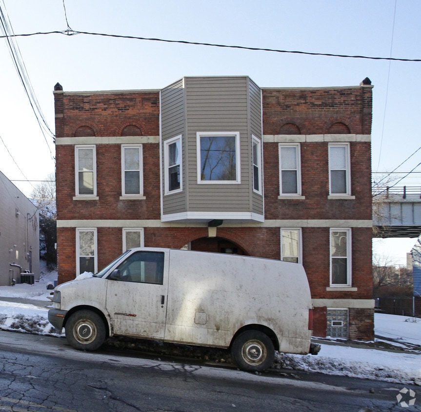 Building Photo - 1936 Columbus Rd