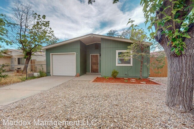 Building Photo - 3 br, 2 bath House - 629 Mountain View Ave NE