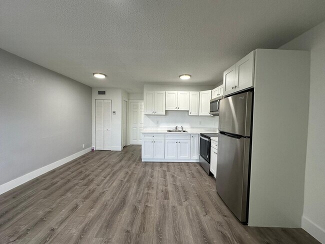 Foto del edificio - 3660 Apartments LLC