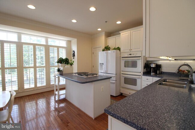 Building Photo - 5432 Edsall Ridge Pl