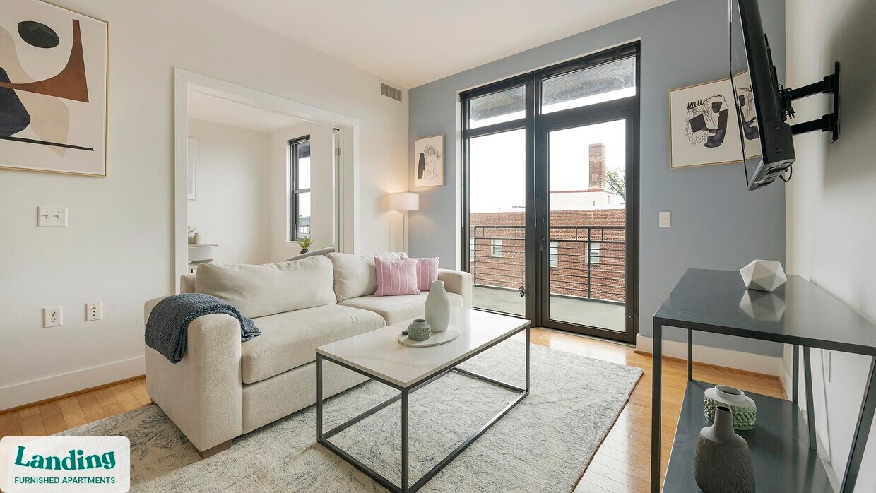 Foto principal - 3801 Georgia Ave NW