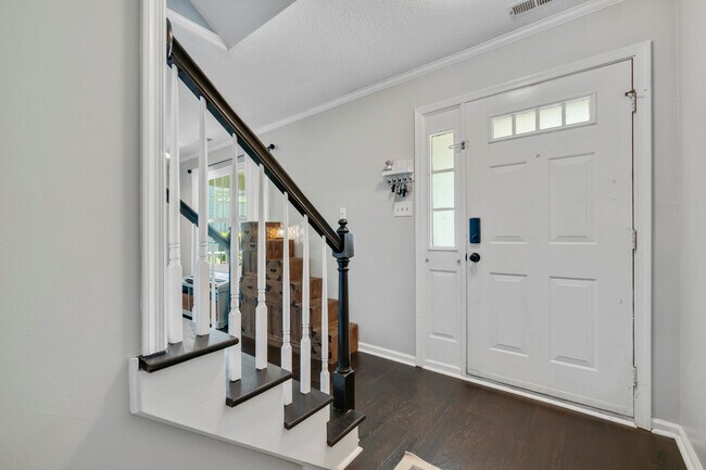 Foto del edificio - 2612 Loudoun St