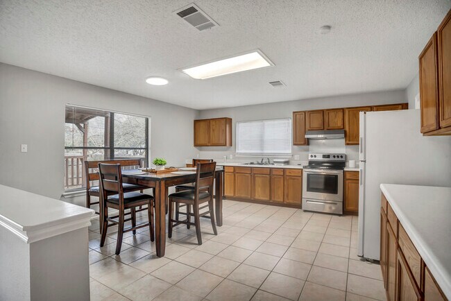 Foto del edificio - 6141 Marble Creek Loop