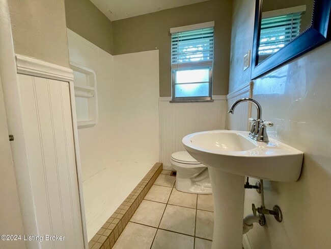 Building Photo - 207 Ellen Ct