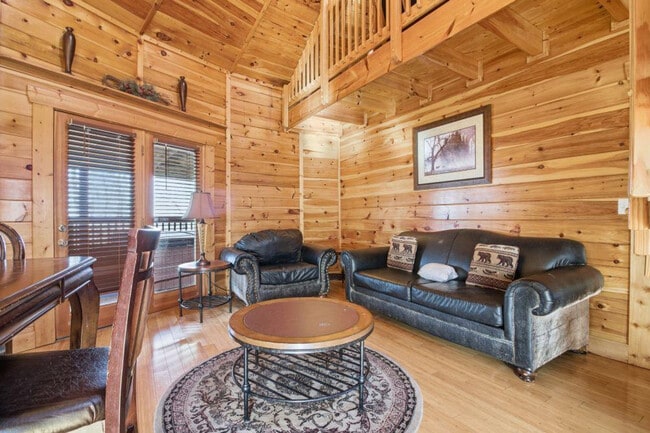 Foto del edificio - 1080 Towering Oaks Dr