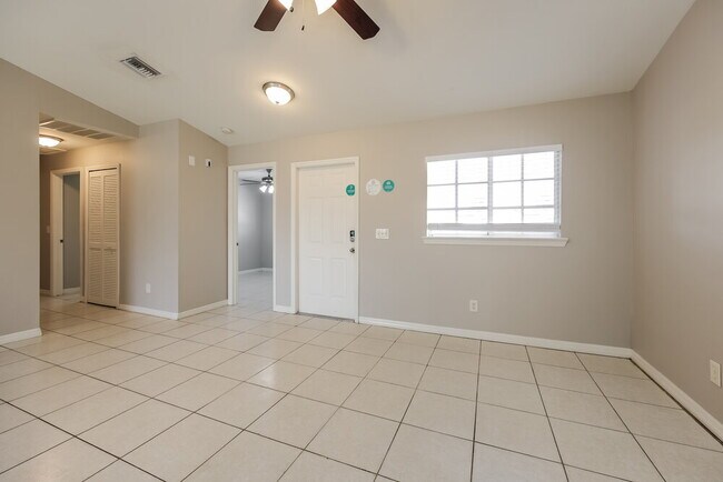 Foto del edificio - 5143 Leonard Blvd S