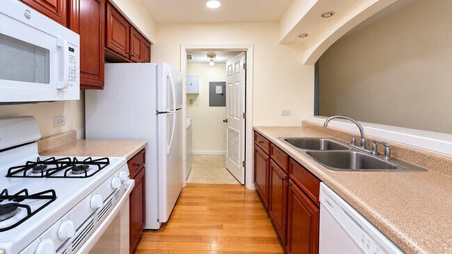 Foto del edificio - 329 Grissom Ct