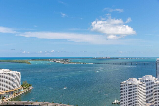 Foto del edificio - 485 Brickell Ave