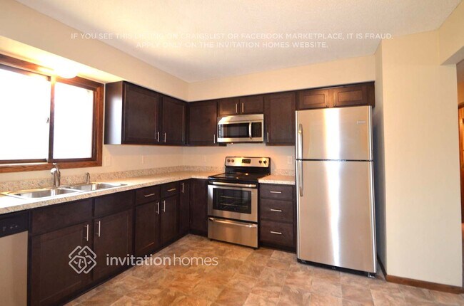 Foto del edificio - 9613 Tyler St NE