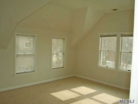 Building Photo - 56 S Country Rd