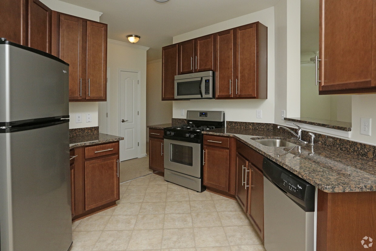 Kensington Place Apartments Woodbridge, VA