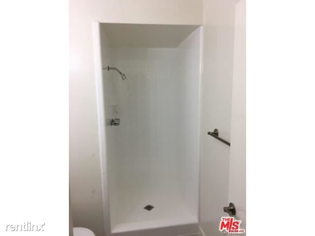 Building Photo - 21 Topsail St