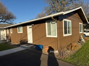 Building Photo - 1955 NW Hayes Ave