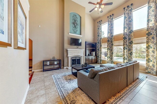 Building Photo - 27 Spring Basket Trail