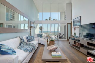 Building Photo - 1025 Ocean Ave