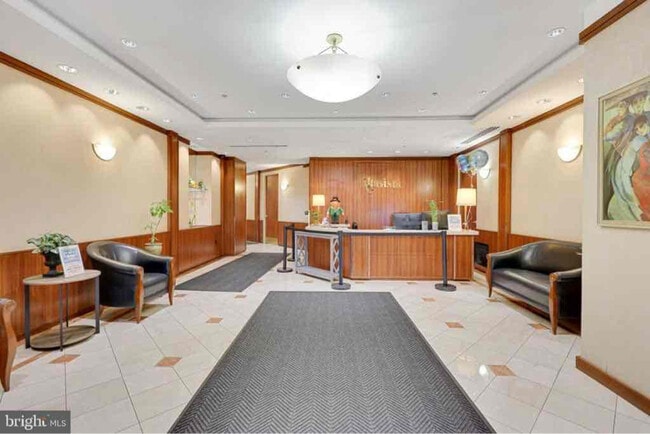 Building Photo - 900 N Stafford St