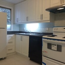 Building Photo - 65 King Edward Av