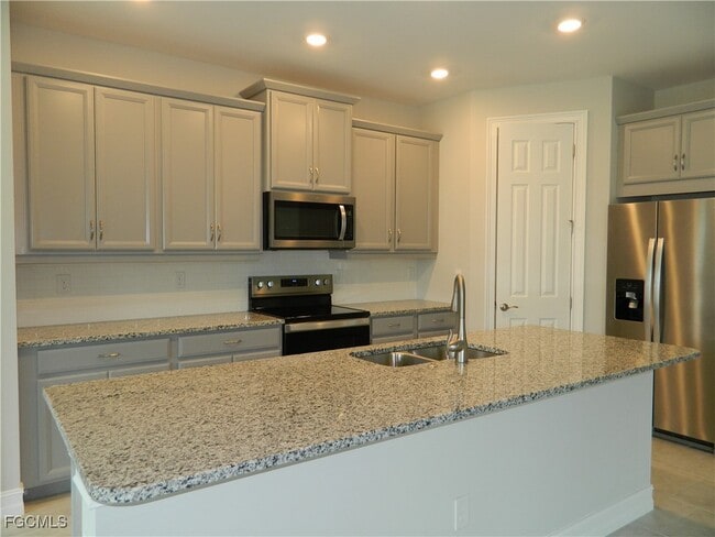 Building Photo - 3919 Crosswater Dr