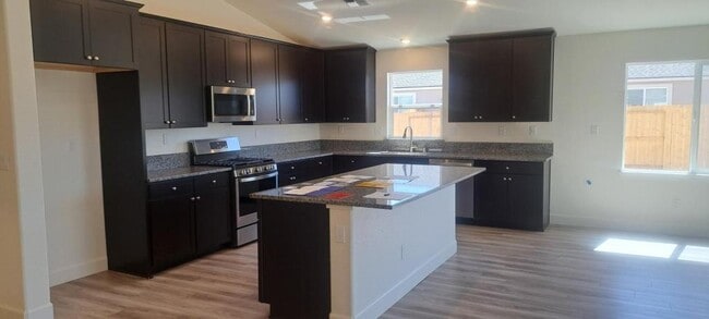 Building Photo - 644 Allerton Wy