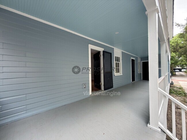 Foto del edificio - 250 Rutledge Ave
