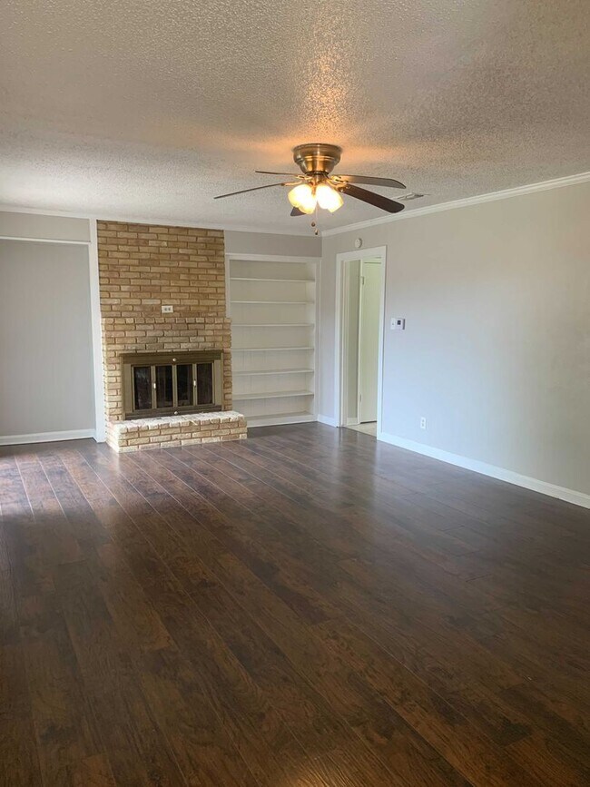 Foto del edificio - 901 Downing St