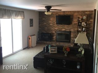 Foto principal - 121 Brookhill Rd