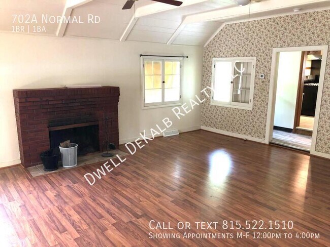 Foto del edificio - 702A Normal Rd-