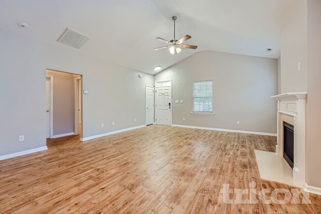 Foto del edificio - 18430 Train Station Dr