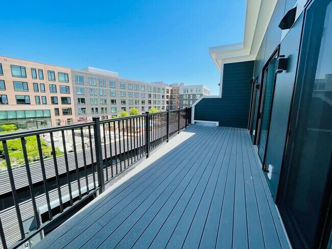 Building Photo - 50 Hichborn St