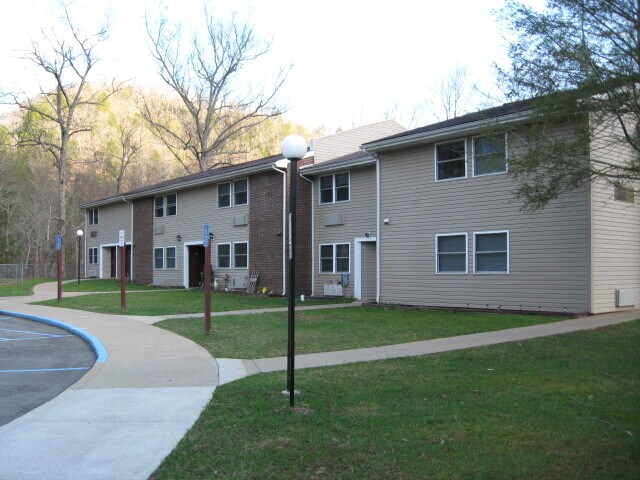 Foto del edificio - Piney Gardens
