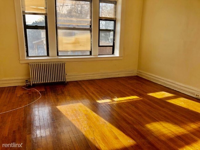 Foto del edificio - 233 Weequahic Ave