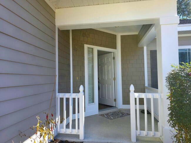 Foto del edificio - For rent 2 bedroom 2 bathroom 1 car garage condominium