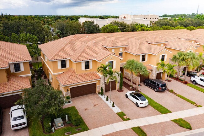 Foto del edificio - 10384 Wellington Parc Dr