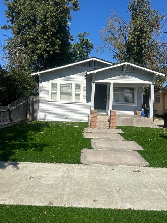 Primary Photo - Charming 3 bedroom 1 bathroom