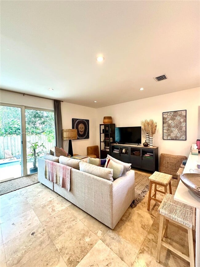 Foto del edificio - 2784 SW 34th Ave