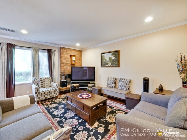 Building Photo - 6119 Elmbridge Dr