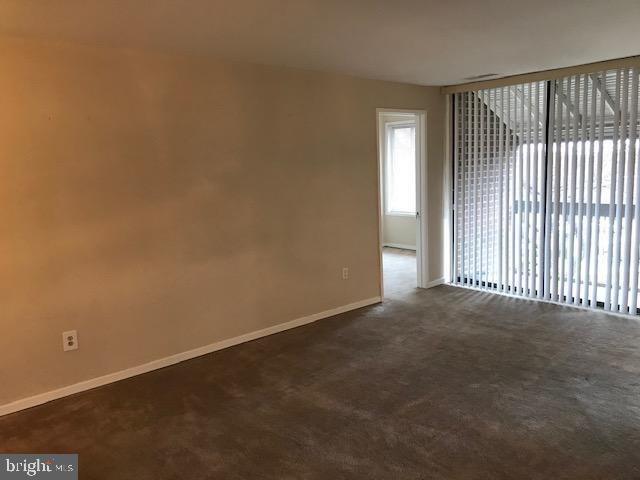 Foto del edificio - 8701 Hayshed Ln