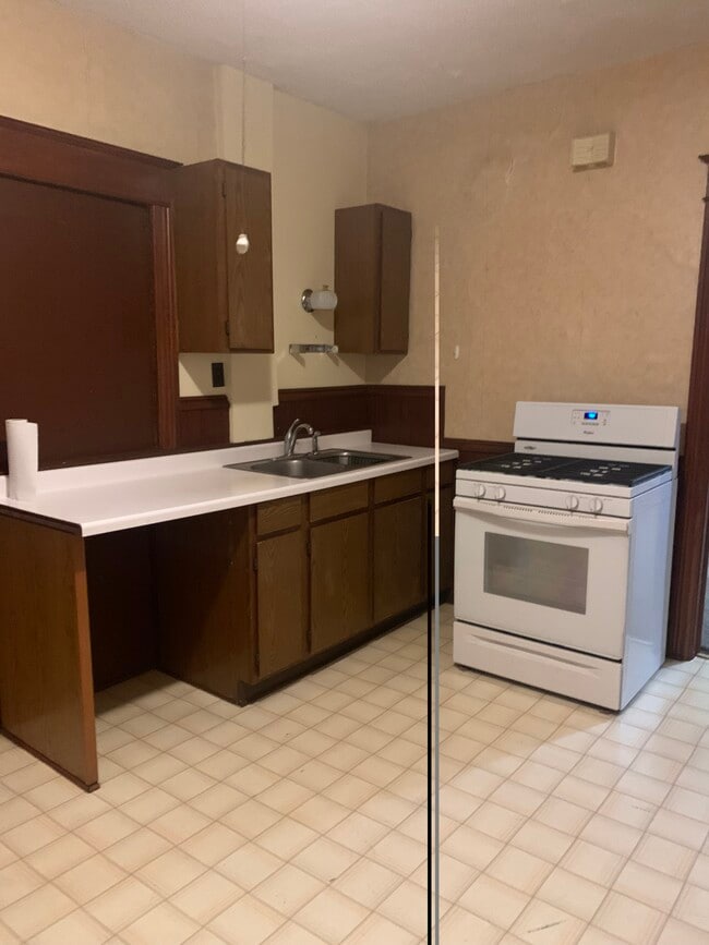 Building Photo - 431 Minnehaha Ave E