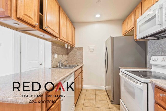 Foto del edificio - ~1 Month FREE~ Spacious and Welcoming Two ...