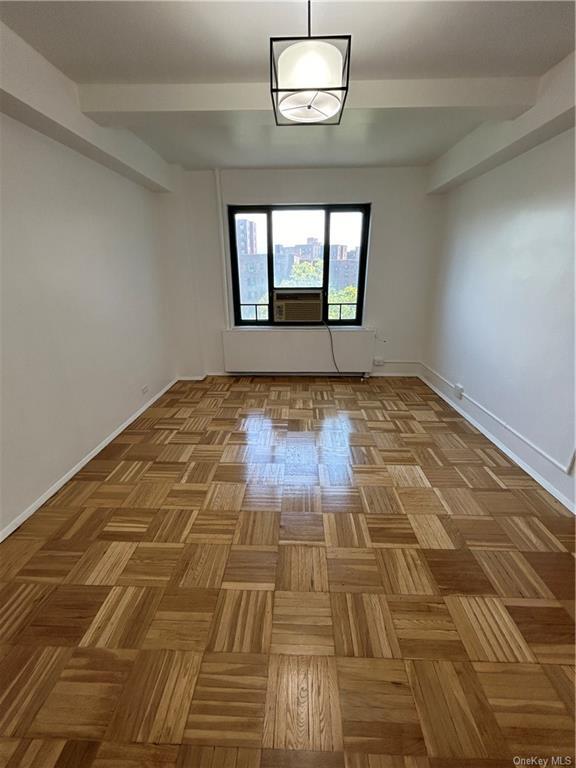 Foto del edificio - 1541 Metropolitan Ave