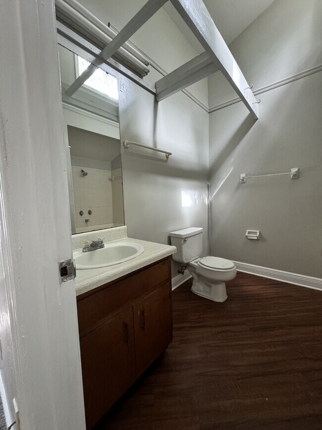 Building Photo - 1211 Stone Green Ct
