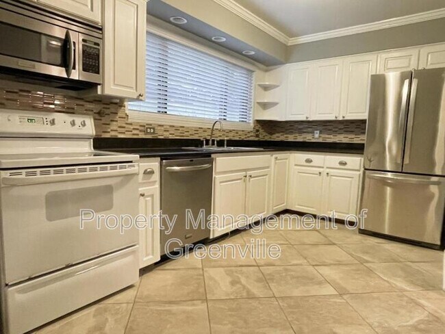 Foto del edificio - 82 Briarview Cir