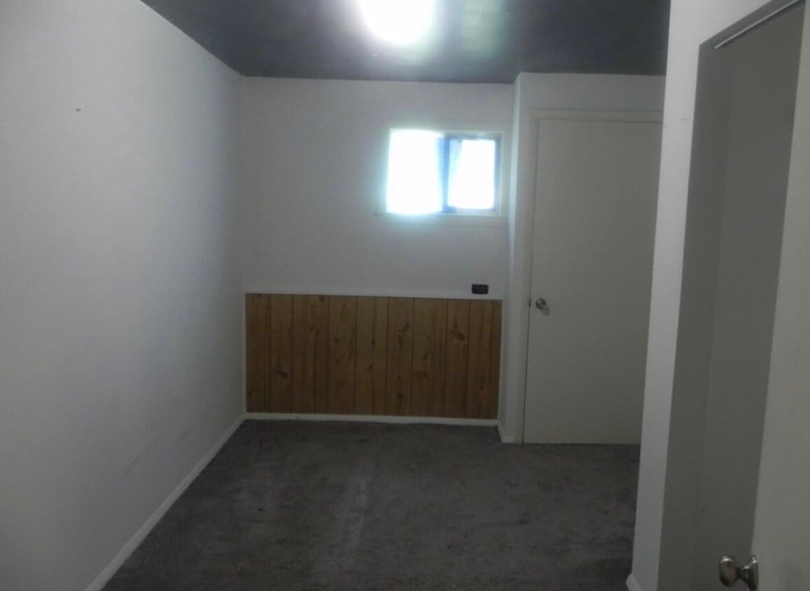 Building Photo - 9110 Cooper Dr