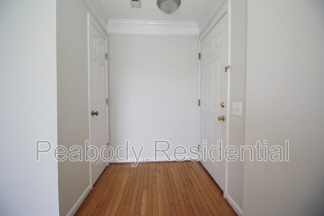 Foto del edificio - 46944 Courtyard Sq