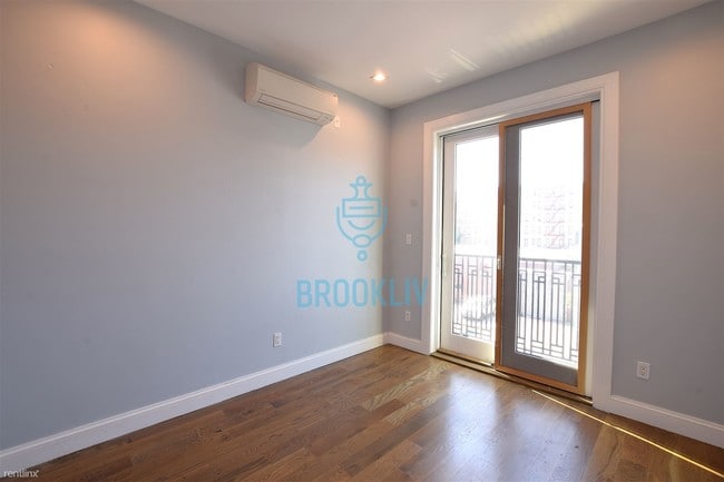 Building Photo - 3 br, 1 bath  - 221 Clarkson Ave 3F