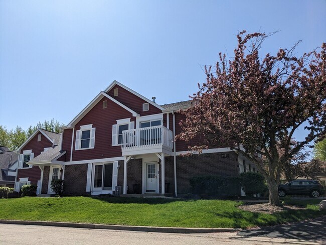 Building Photo - 2751 Wayfaring Ln