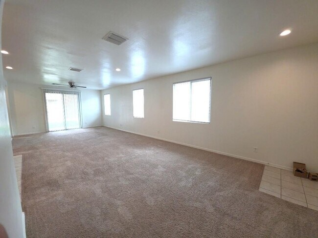 Foto del edificio - 10826 W Polk St